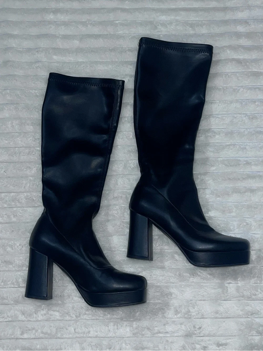 Women's Black Platform Boots - Sleek Block Heel